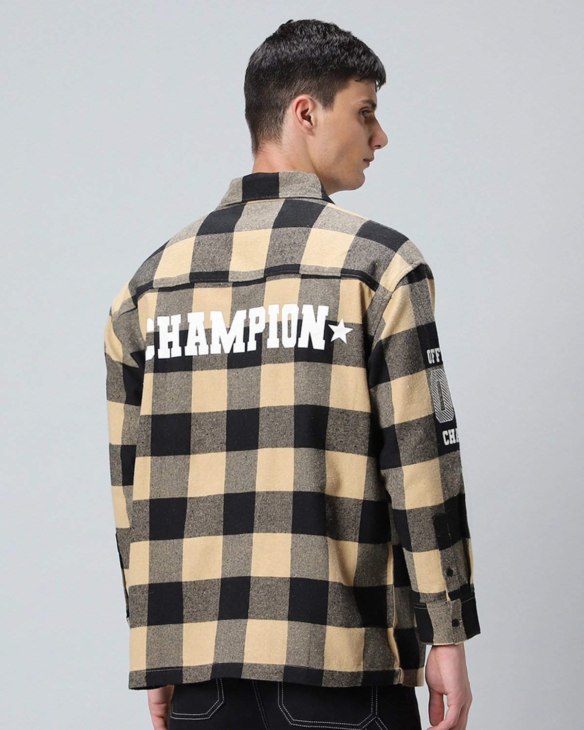 Image of BEWAKOOF Men Boxy Fit Checkered Spread Collar Casual Shirt