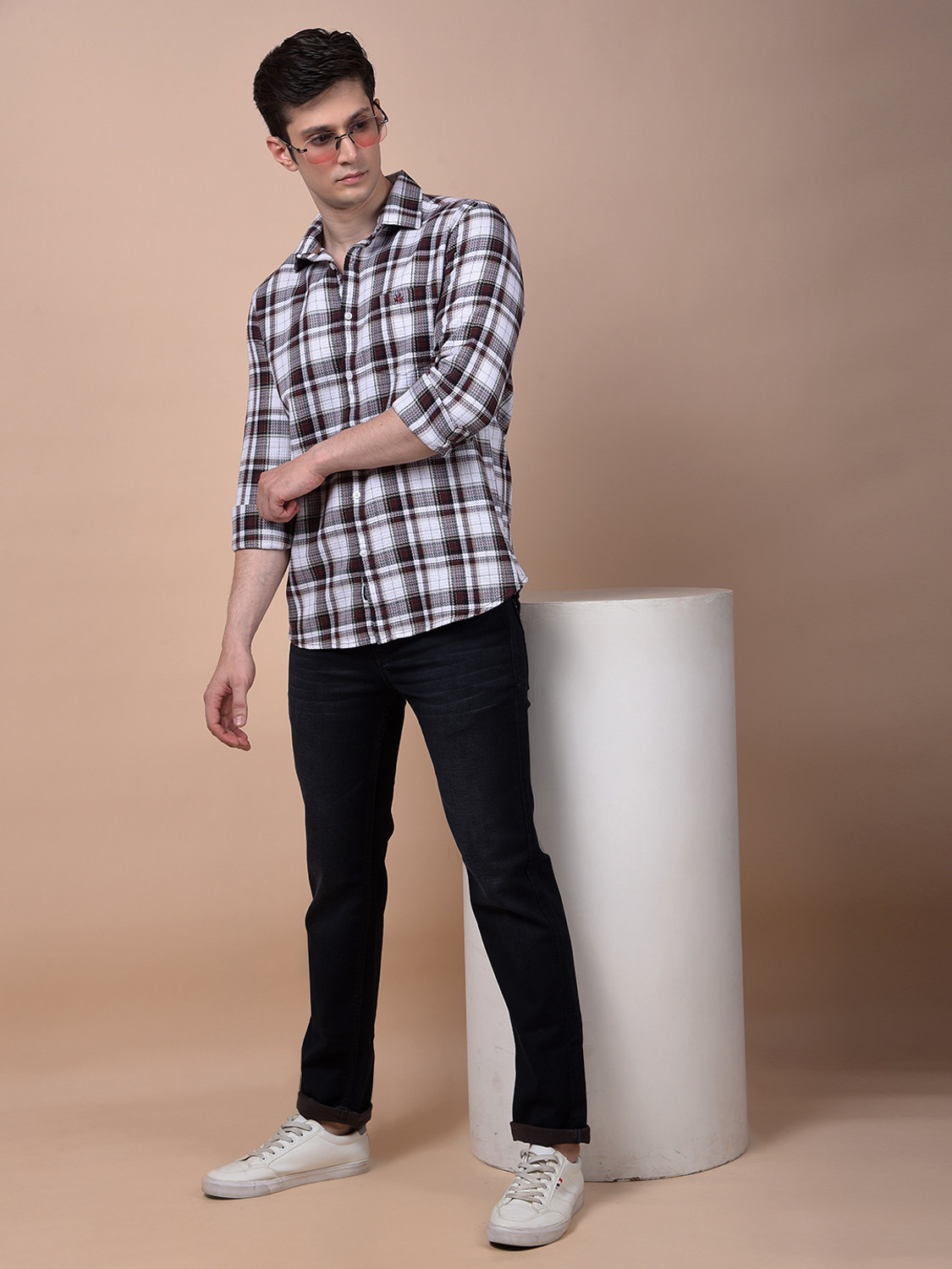 Image of CRIMSOUNE CLUB Men Checkered Casual Multicolor Shirt