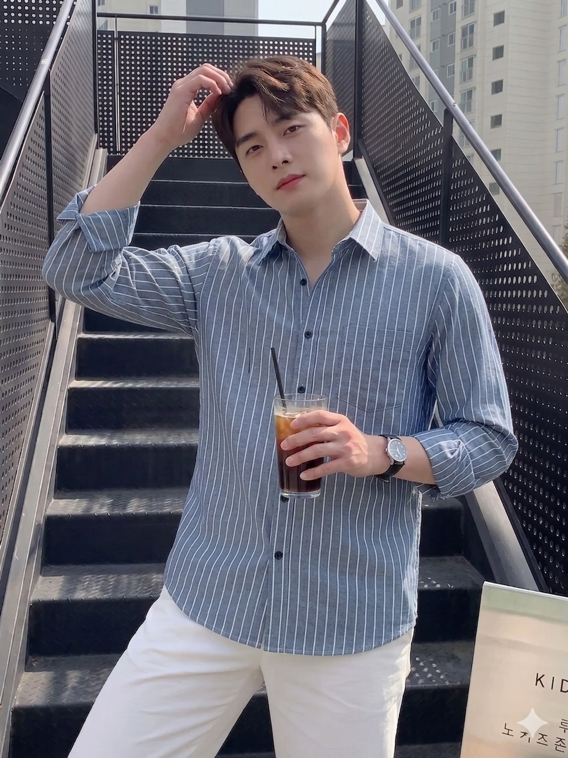 Image of QUINTON Men Striped Casual Dark Blue Shirt