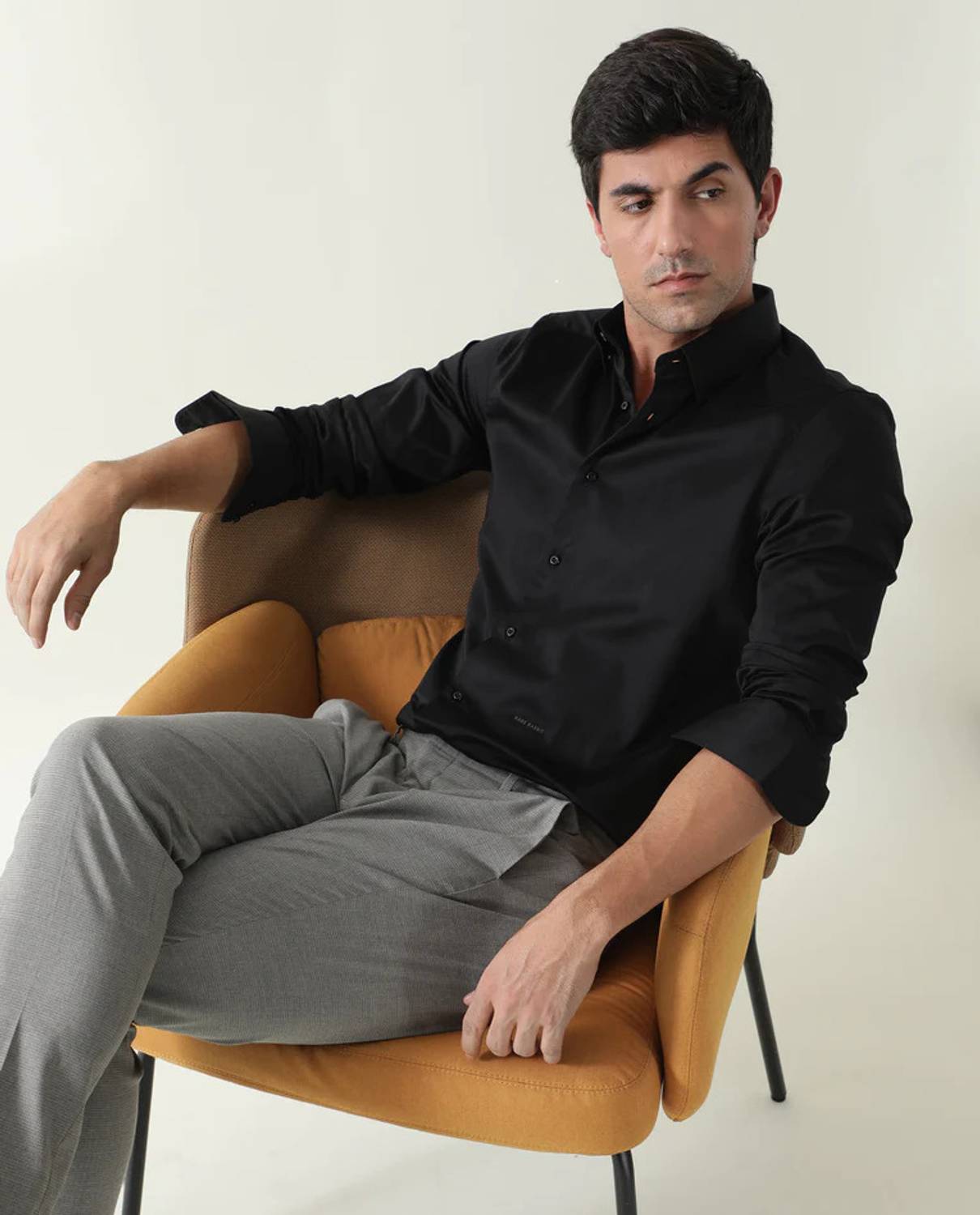 Tanip Men Slim Fit Solid Spread Collar Casual Shirt