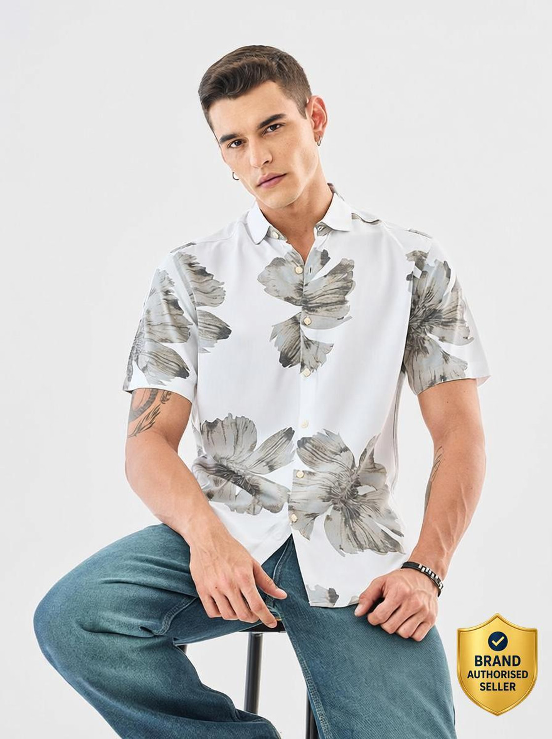 Image of Snitch Men Floral Print Casual White Shirt