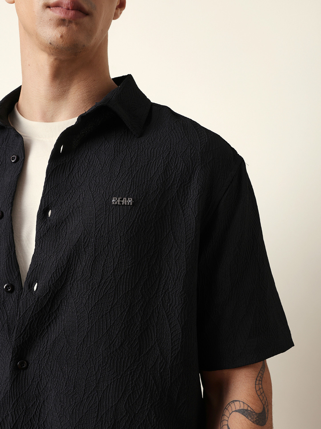 Image of THE BEAR HOUSE Men Solid Casual Black Shirt