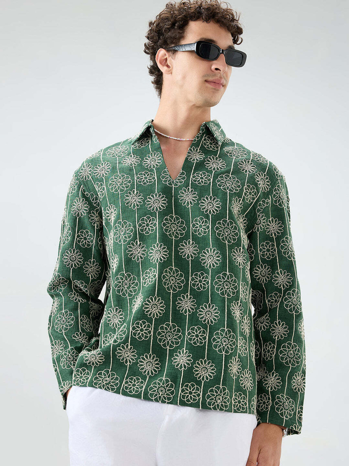 Image of VASTRADO Men Printed Casual Green Shirt