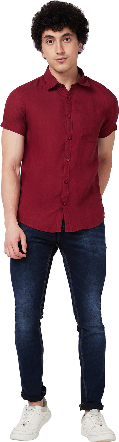 Image of Spykar Men Solid Casual Red Shirt