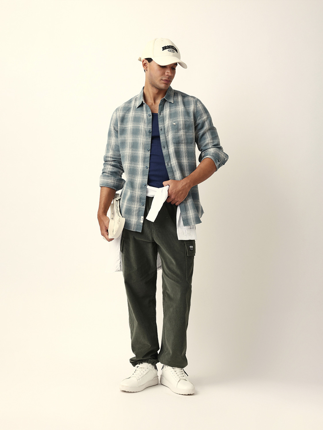Image of THE BEAR HOUSE Men Checkered Casual Blue Shirt