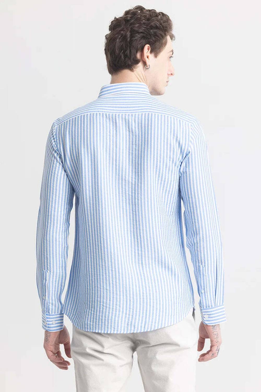 U TURN Men Checkered Casual Blue Shirt - Image 2