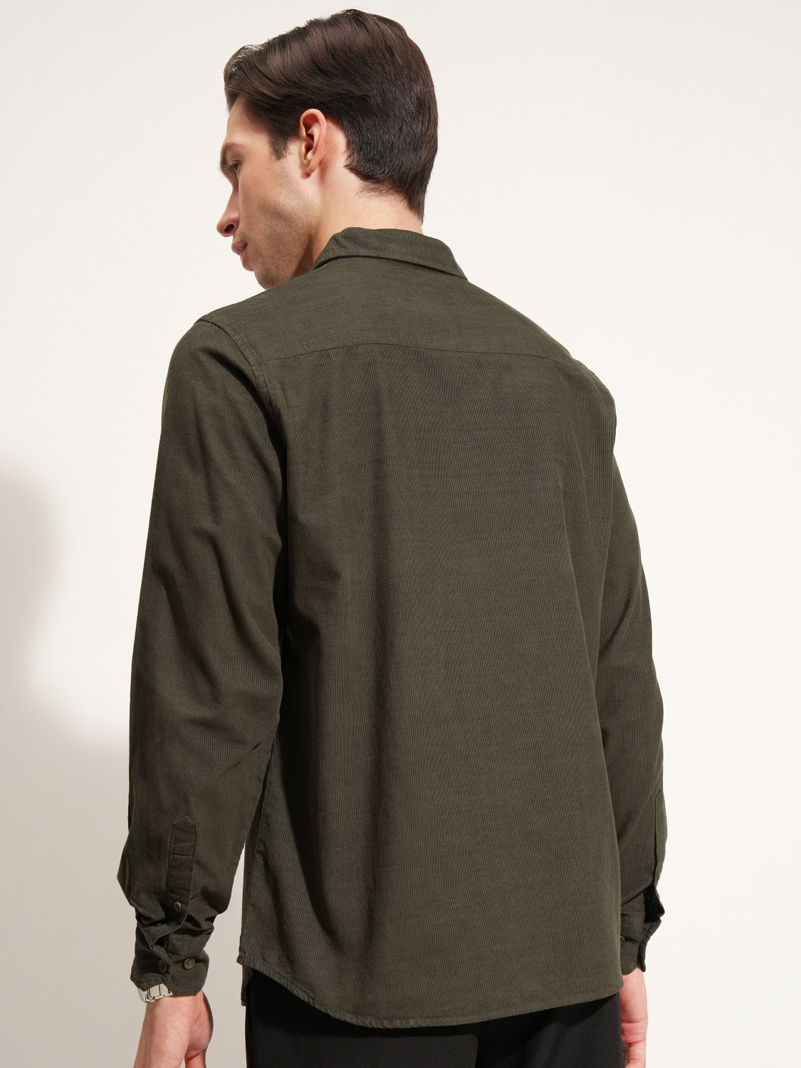Image of HIGHLANDER Men Solid Casual Green Shirt