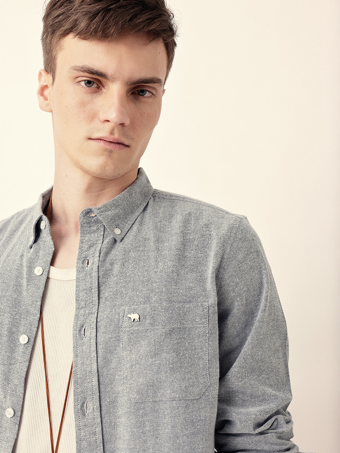 Image of THE BEAR HOUSE Men Solid Casual Grey Shirt