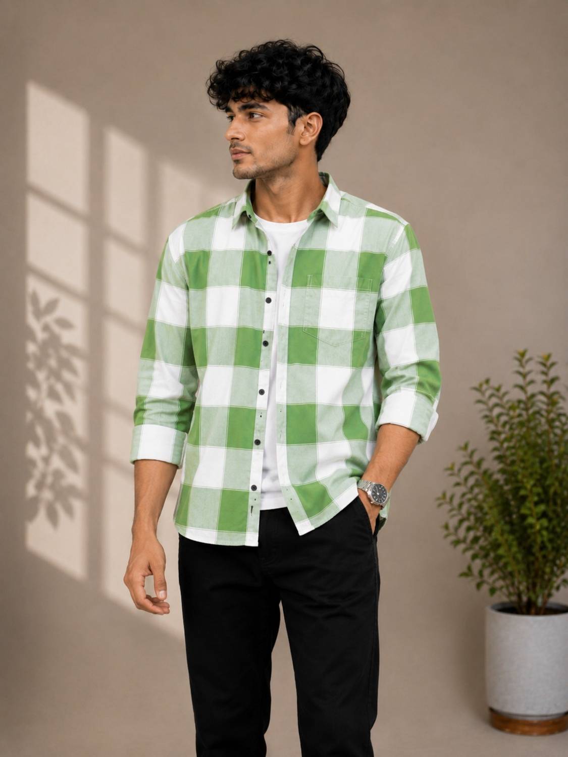 Men Regular Fit Checkered Spread Collar Casual Shirt - Image 2