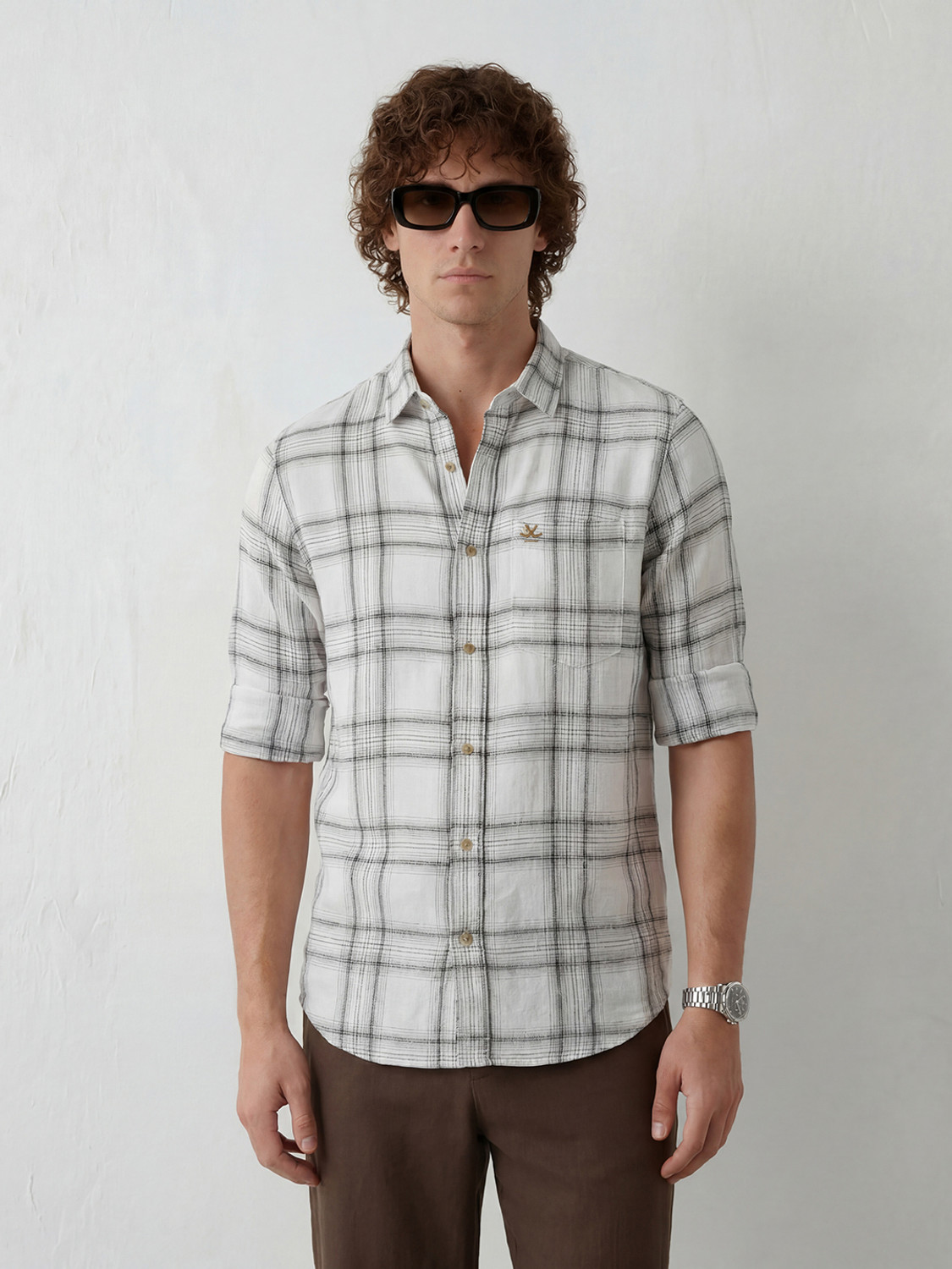 Image of WROGN Men Regular Fit Checkered Slim Collar Casual Shirt