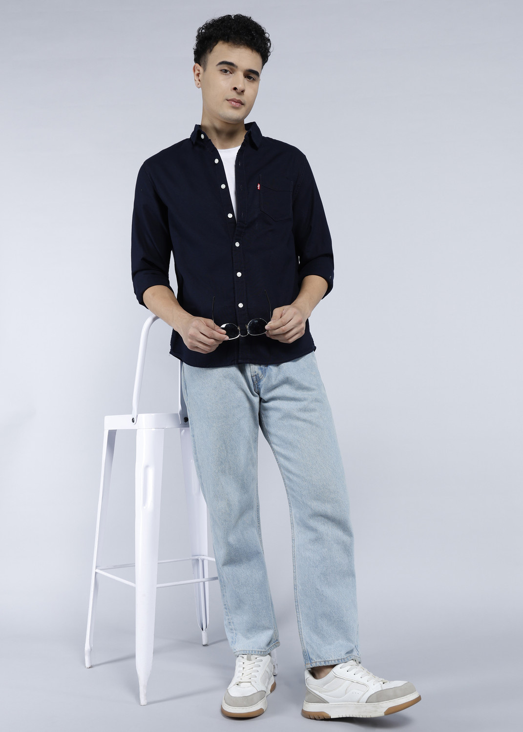 Image of LEVI'S Men Solid Casual Dark Blue Shirt