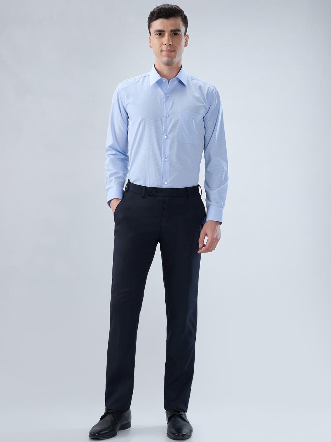 Image of PARK AVENUE Men Solid Casual Blue Shirt