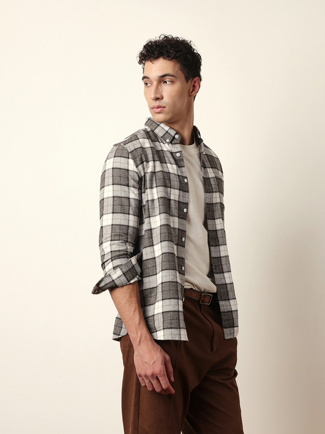 Image of THE BEAR HOUSE Men Checkered Casual Grey Shirt