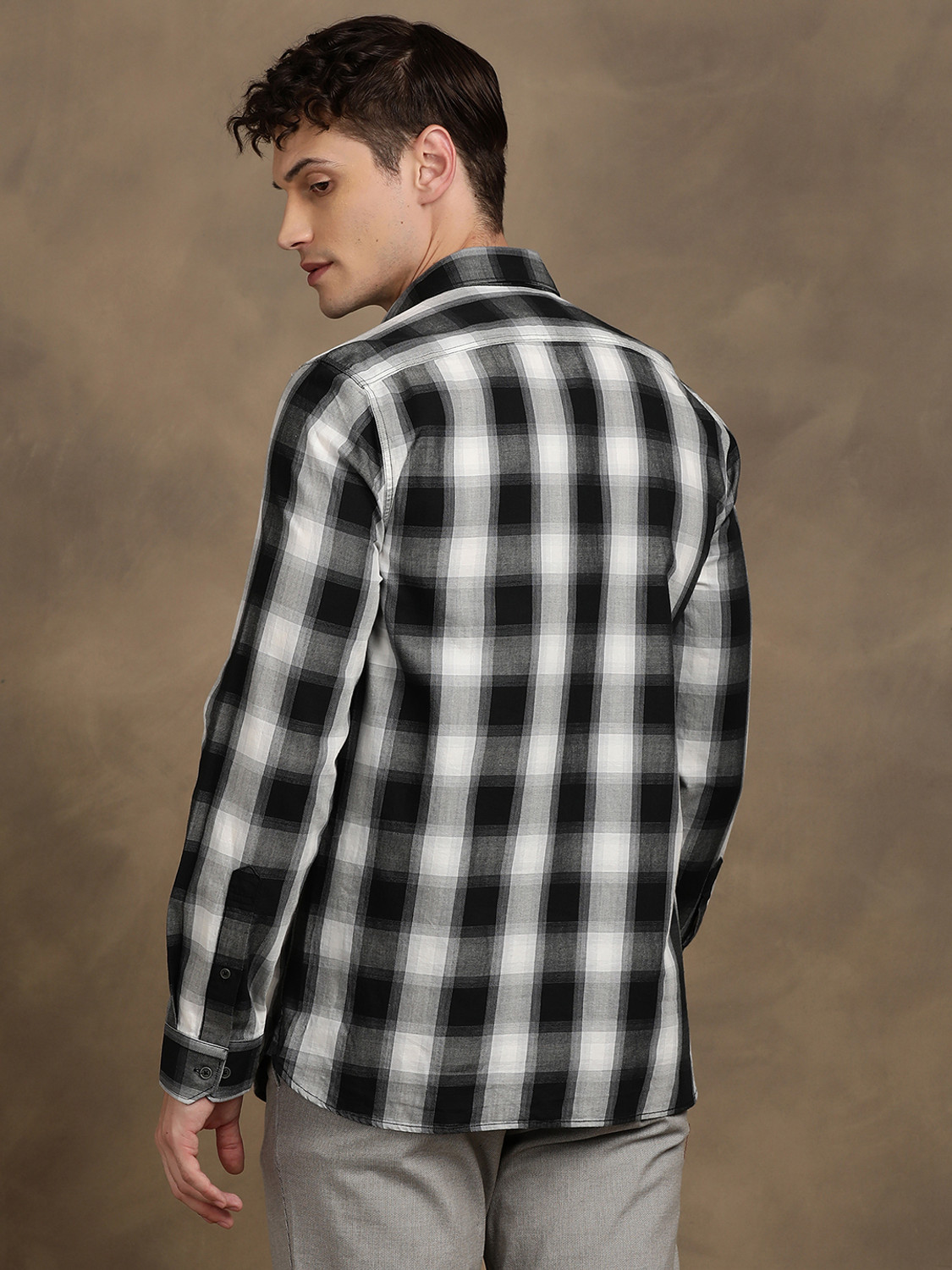 Image of TURTLE Men Checkered Casual Grey Shirt