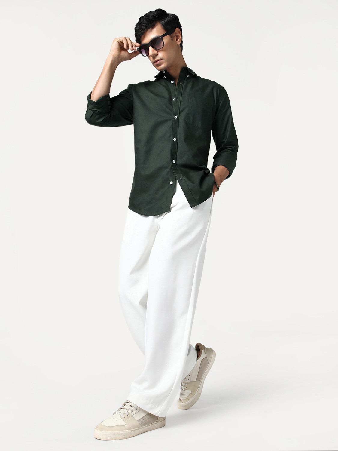 Image of Urbano Fashion Men Solid Casual Dark Green Shirt