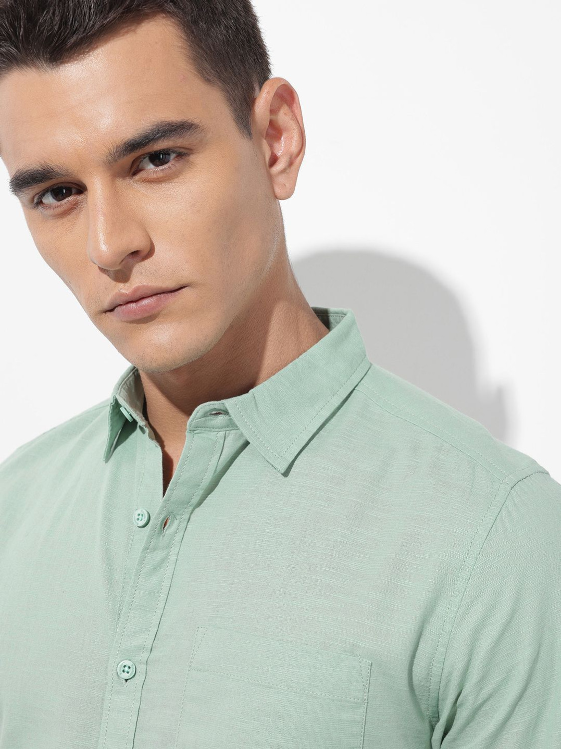 Image of Roadster Men Solid Casual Green Shirt