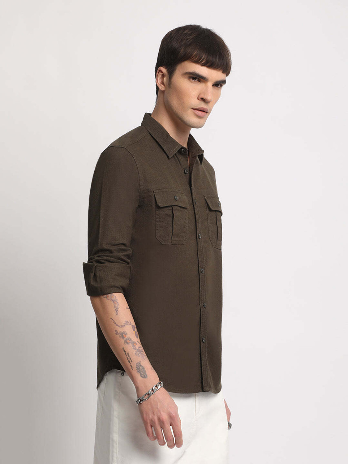Image of THE BEAR HOUSE Men Solid Casual Green Shirt