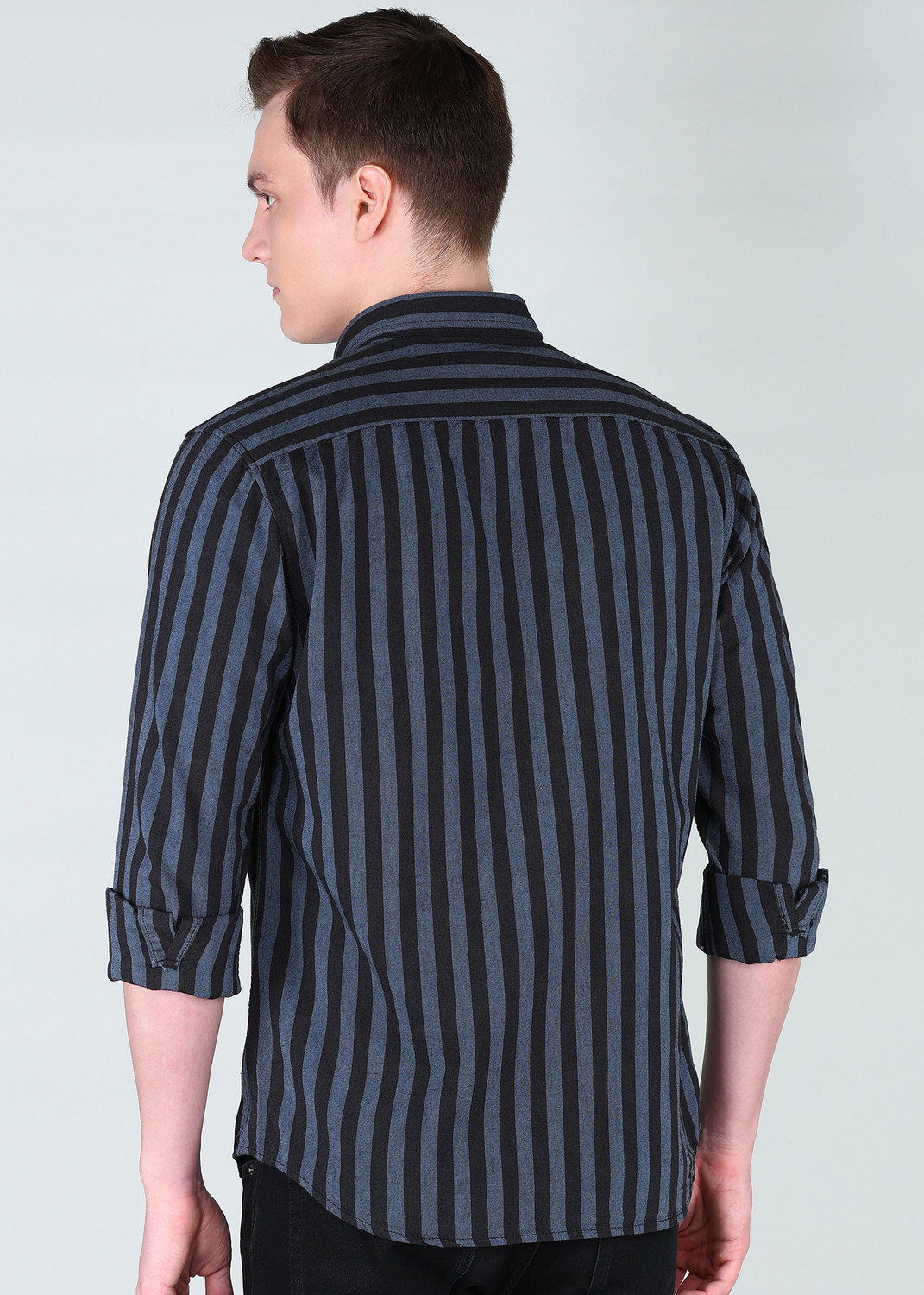 Image of INDIAN TERRAIN Men Slim Fit Striped Casual Shirt