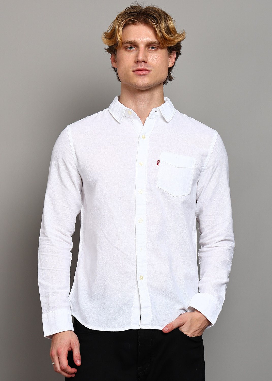 Image of LEVI'S Men Solid Casual White Shirt