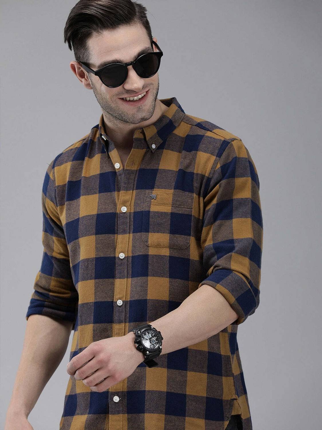 THE BEAR HOUSE Men Slim Fit Checkered Button Down Collar Casual S
