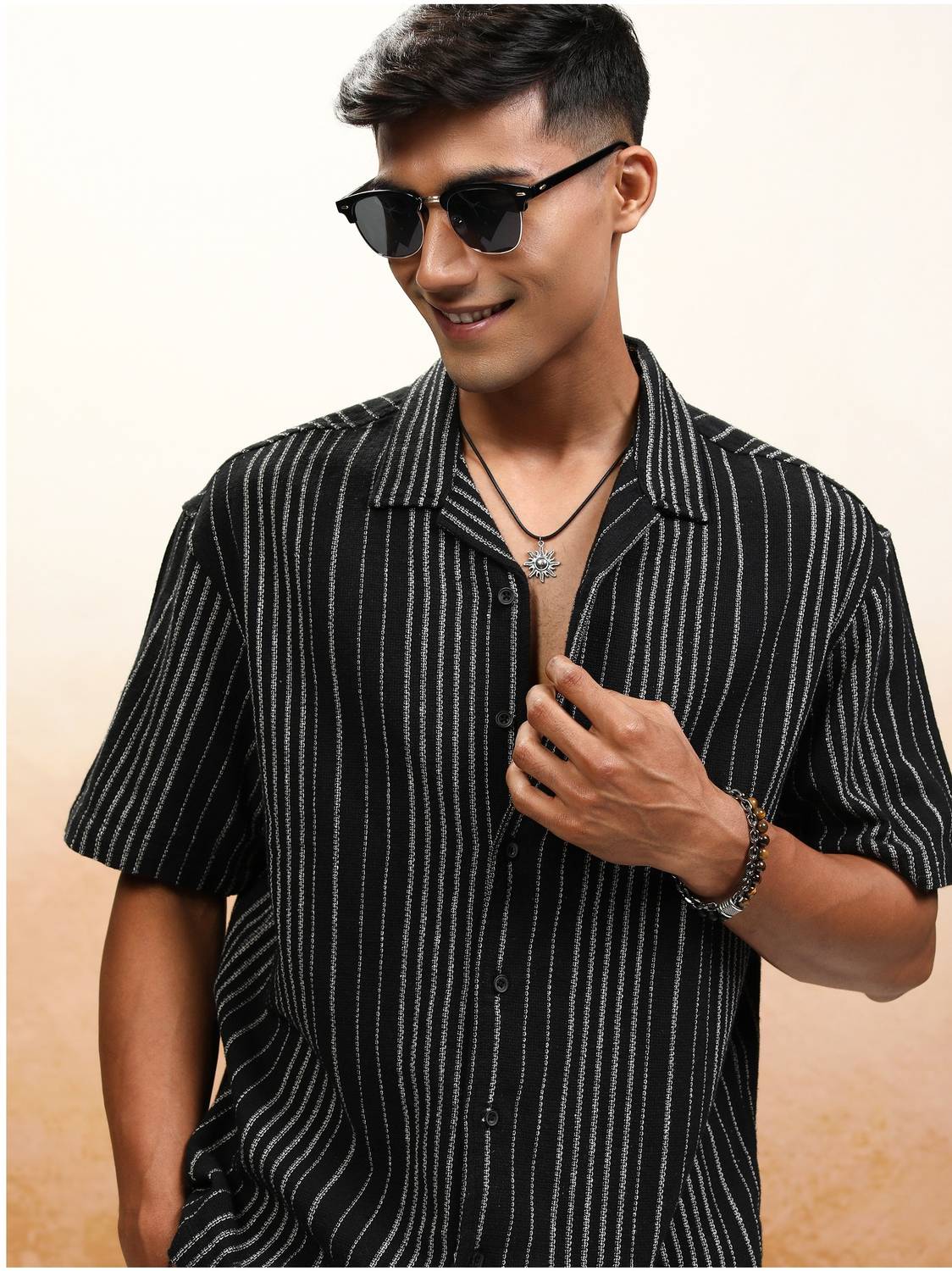 HIGHLANDER Men Striped Black Shirt - Image 1
