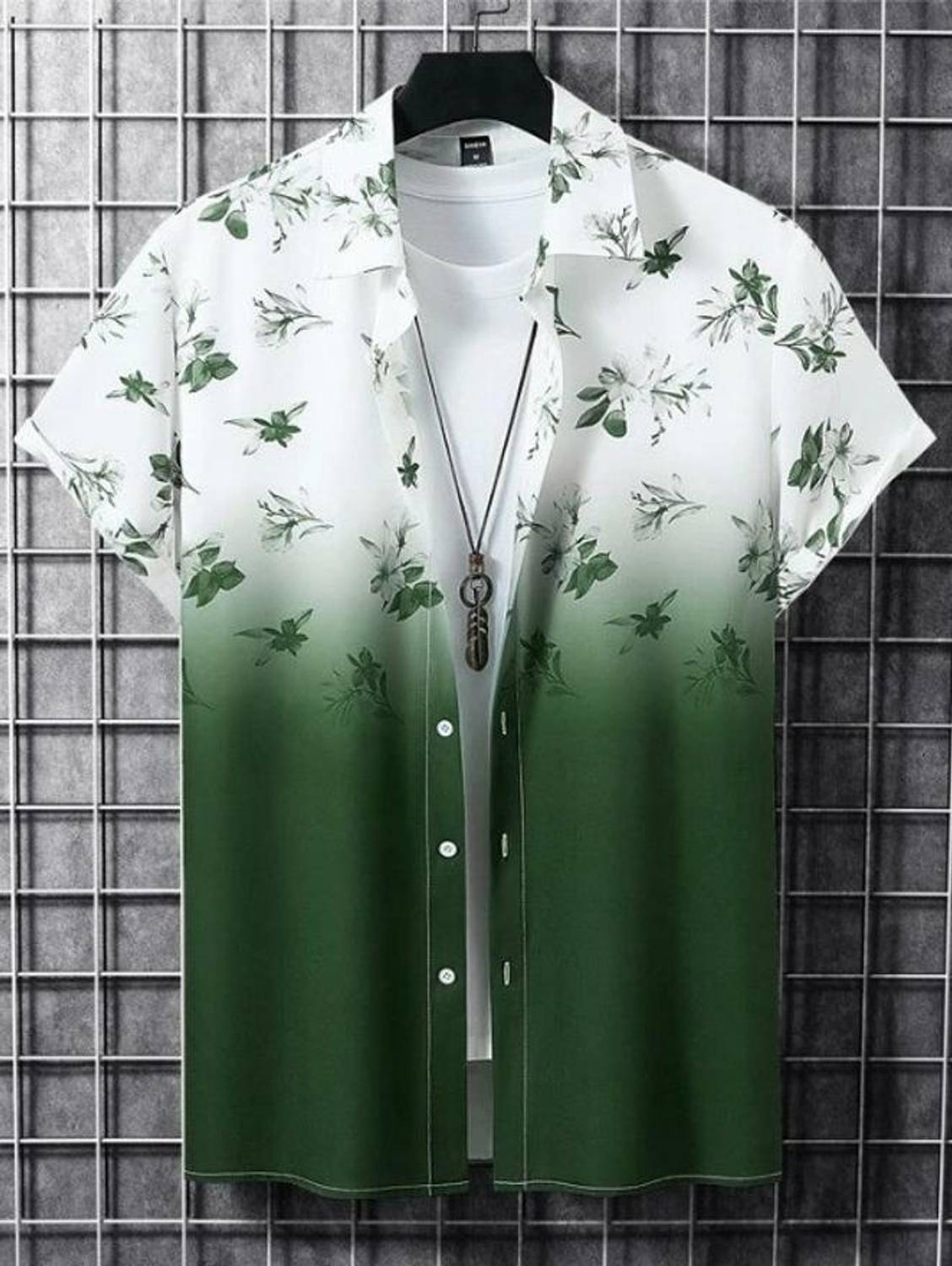 SEVENTEENSTITCH Men Green Printed Casual Shirt - Image 1