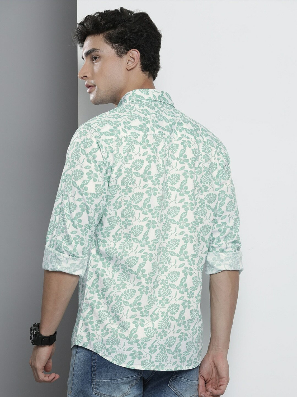 Image of The Indian Garage Co. Men Printed Casual White Shirt