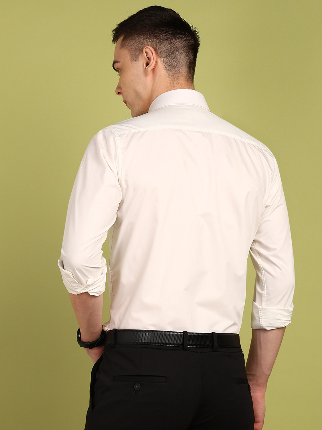Image of FUBAR Men Slim Fit Solid Spread Collar Formal Shirt