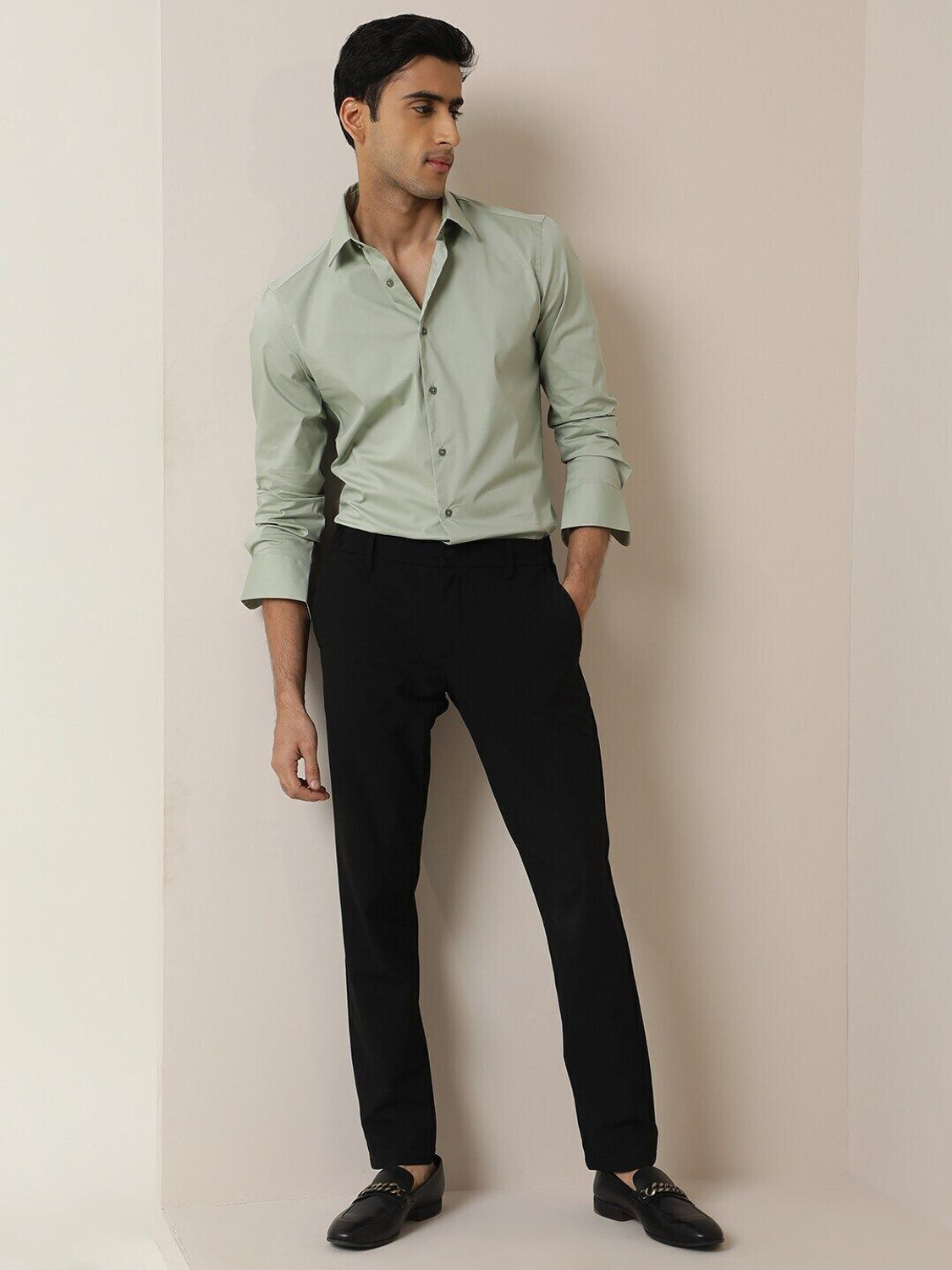 Image of RARE RABBIT Men Solid Casual Green Shirt