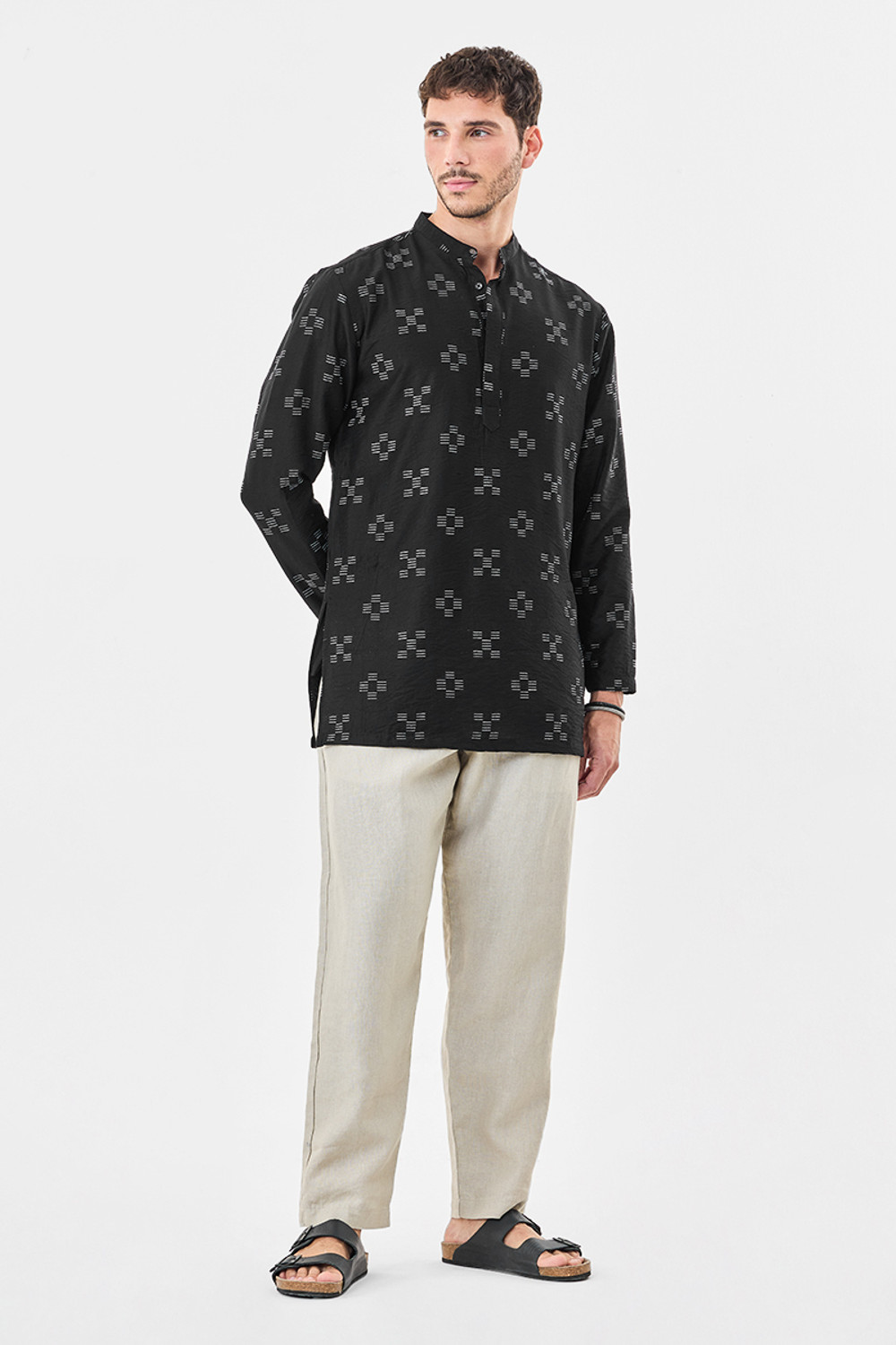Image of Snitch Men Geometric Print Straight Kurta