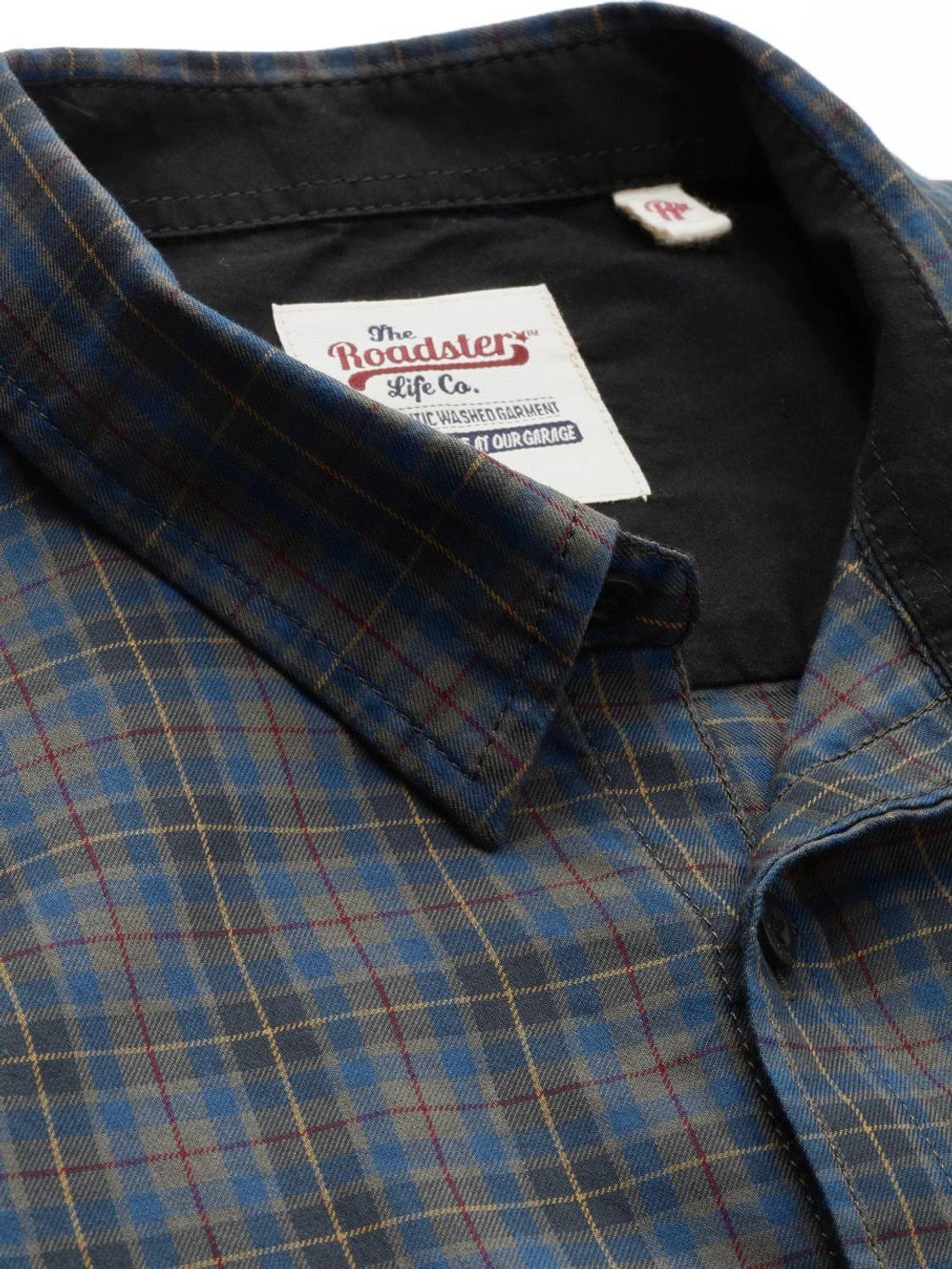 Roadster Men Checkered Casual Grey Shirt - Image 2