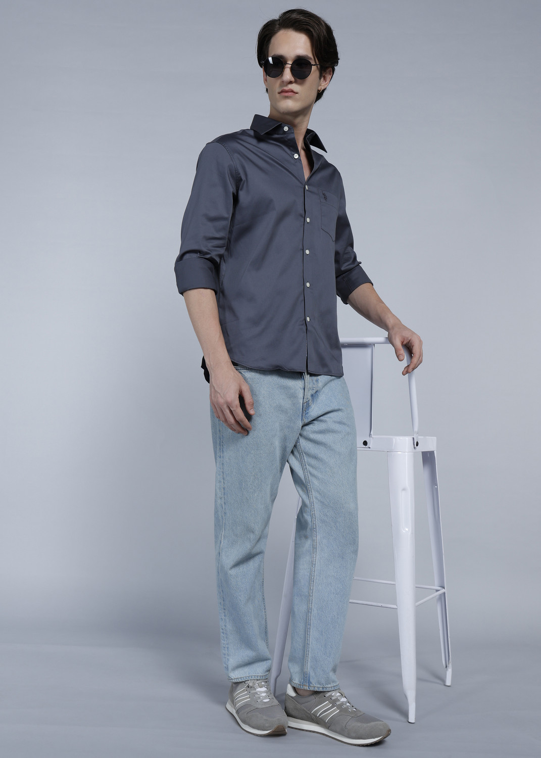 Image of U.S. POLO ASSN. Men Tailored Fit Solid Spread Collar Casual Shirt