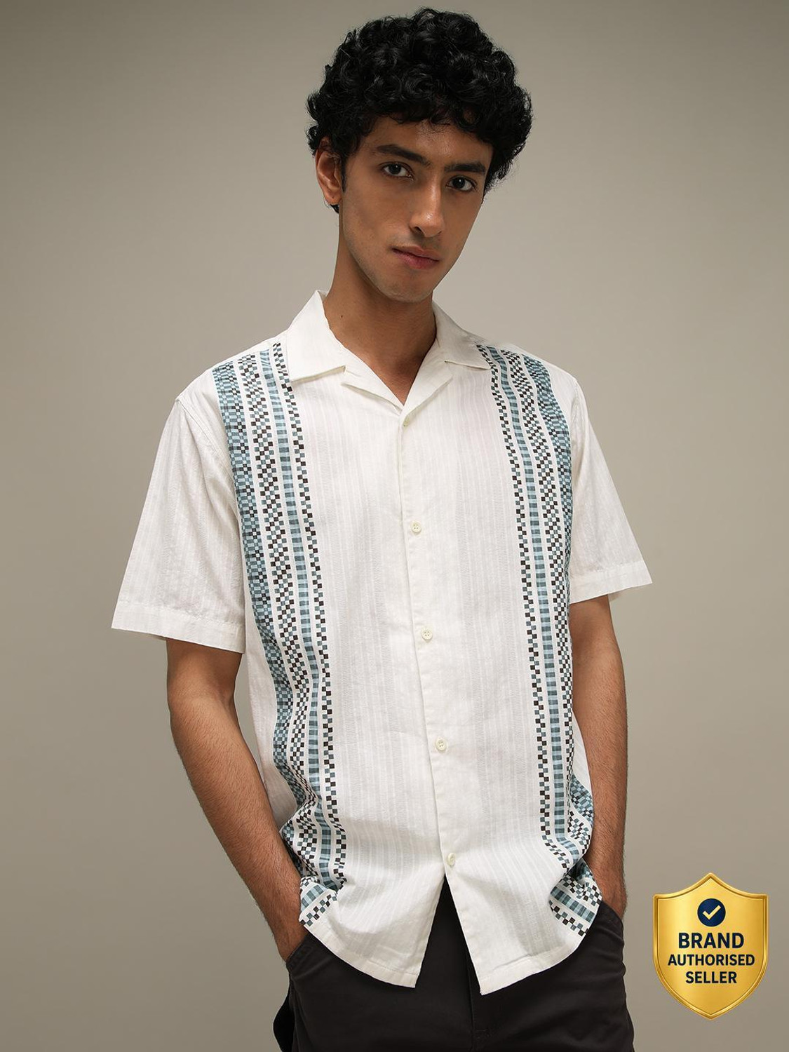 Image of MUFTI Men Relaxed Fit Geometric Print Spread Collar Casual Shirt