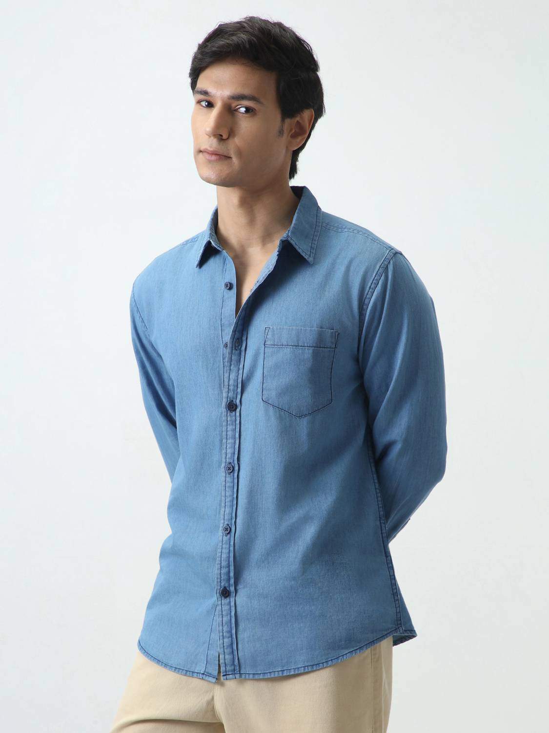 Urbano Fashion Men Solid Casual Light Blue Shirt - Image 2