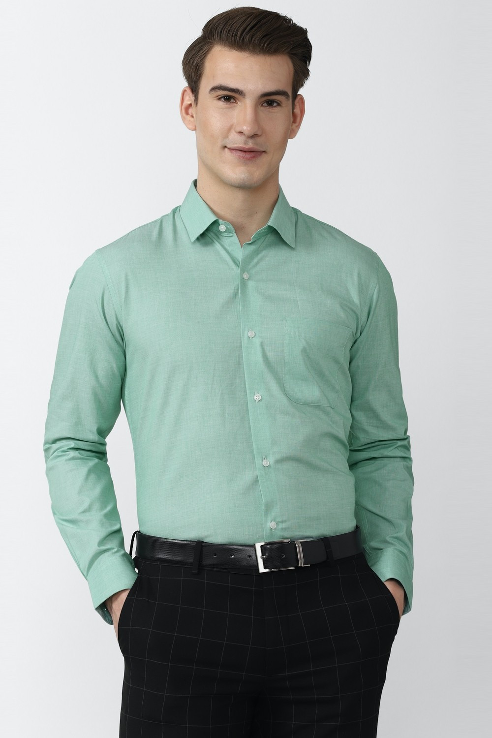 Image of PETER ENGLAND Men Solid Formal Green Shirt