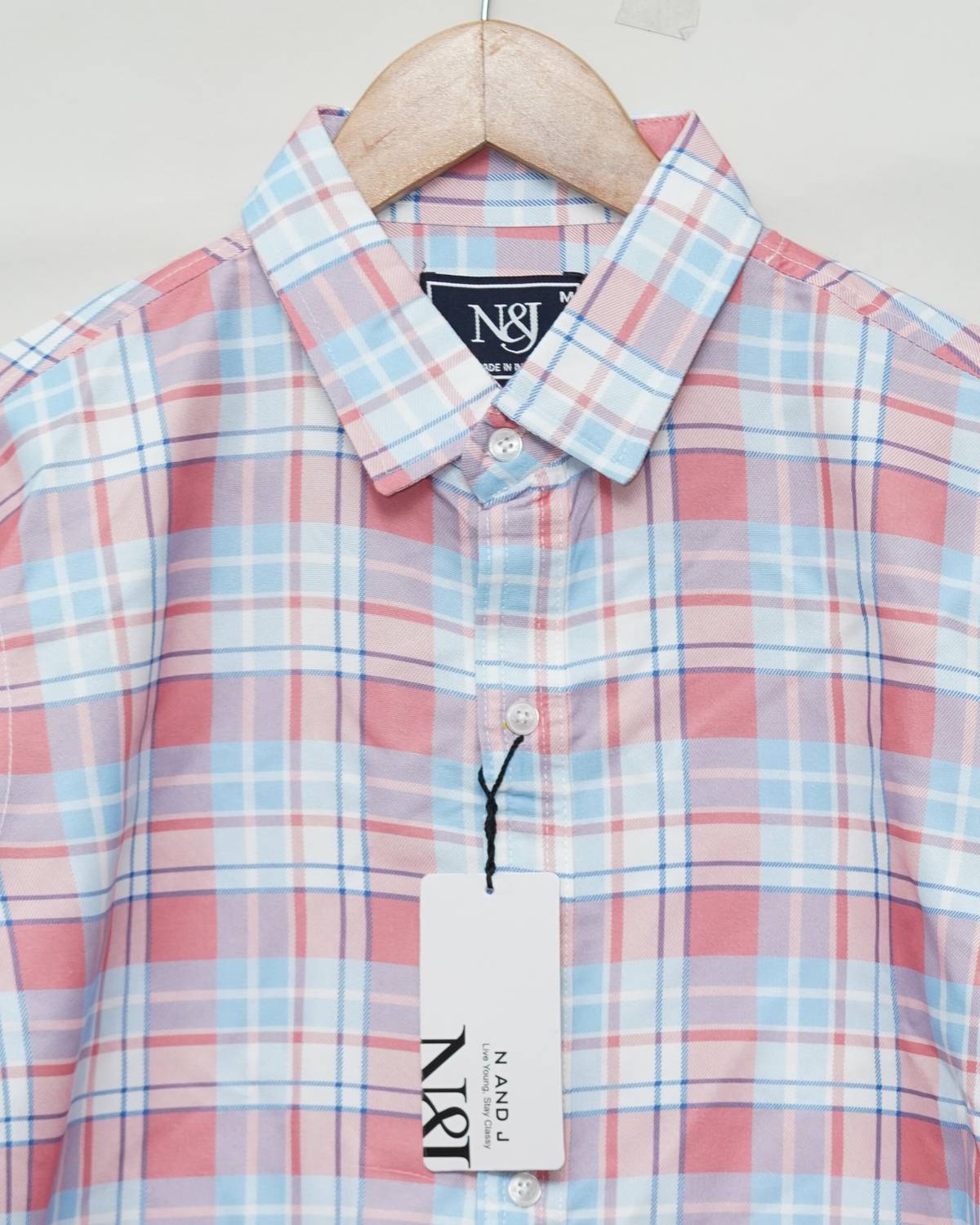 N AND J Men Pink Checkered Casual Shirt - Image 2