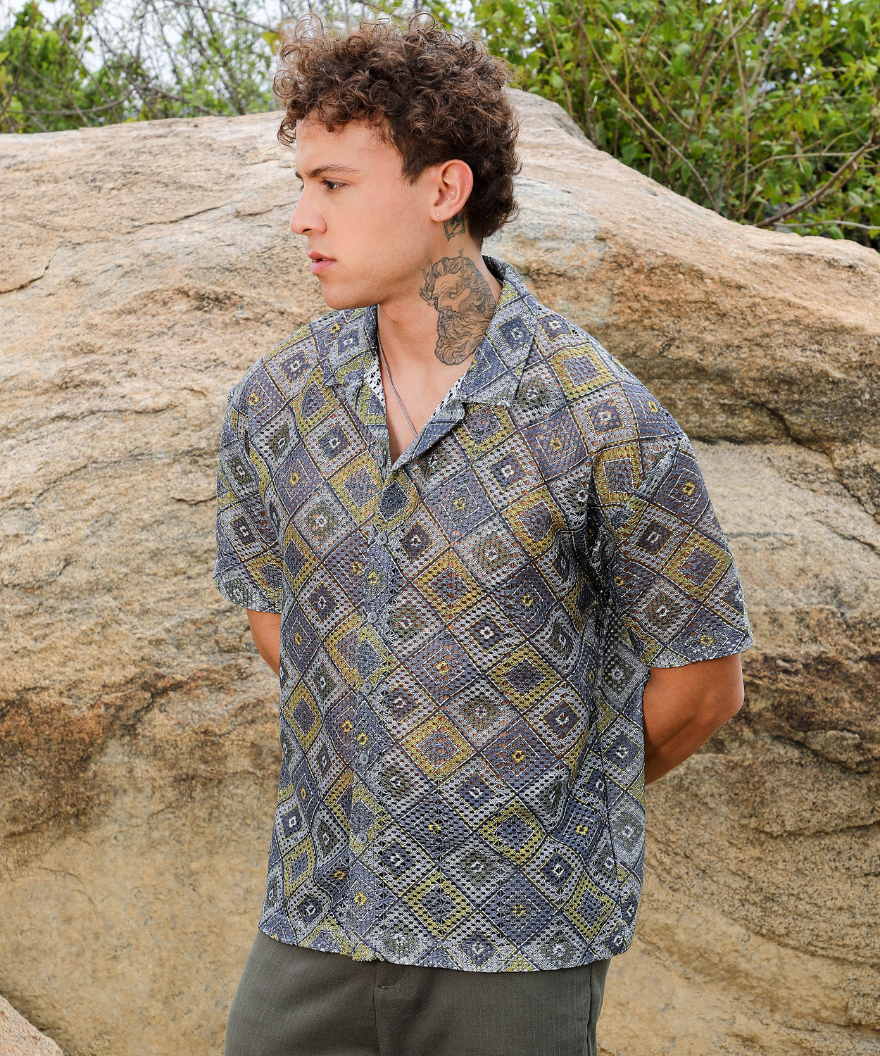 Image of CAMPUS SUTRA Men Solid Casual Multicolor Shirt