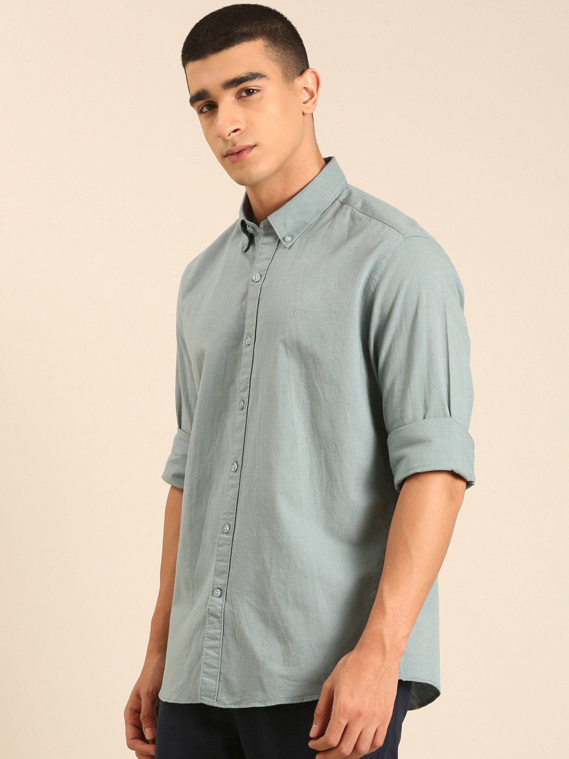 Image of CAVALLO BY LINEN CLUB Men Slim Fit Solid Button Down Collar Casual Shirt
