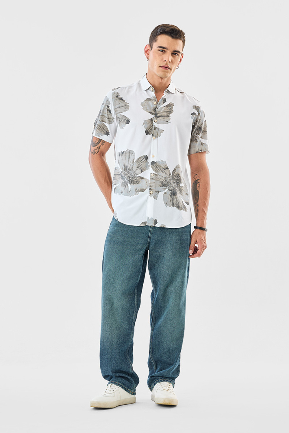 Image of Snitch Men Floral Print Casual White Shirt