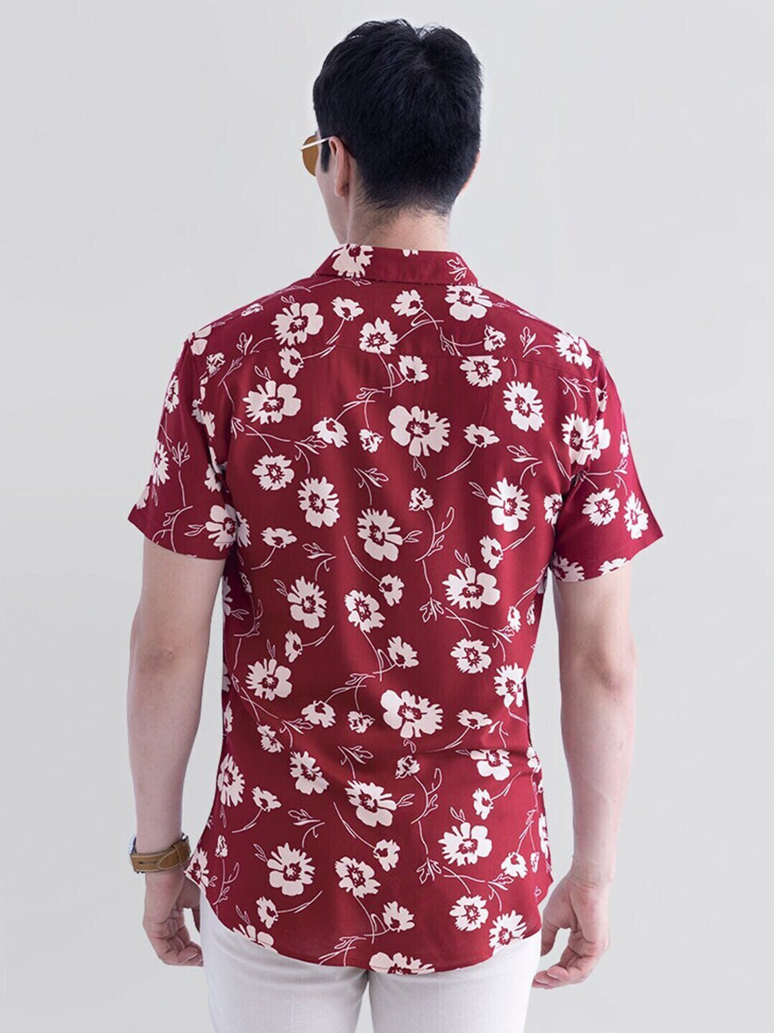 Image of Snitch Men Floral Print Casual White, Maroon Shirt