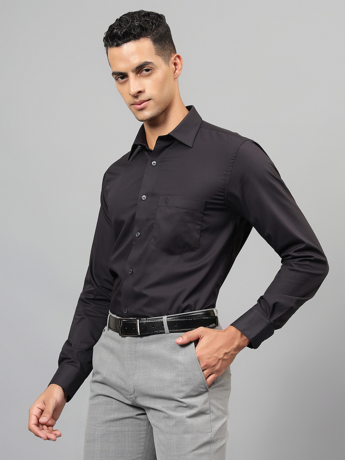 Image of CANTABIL Men Solid Formal Black Shirt