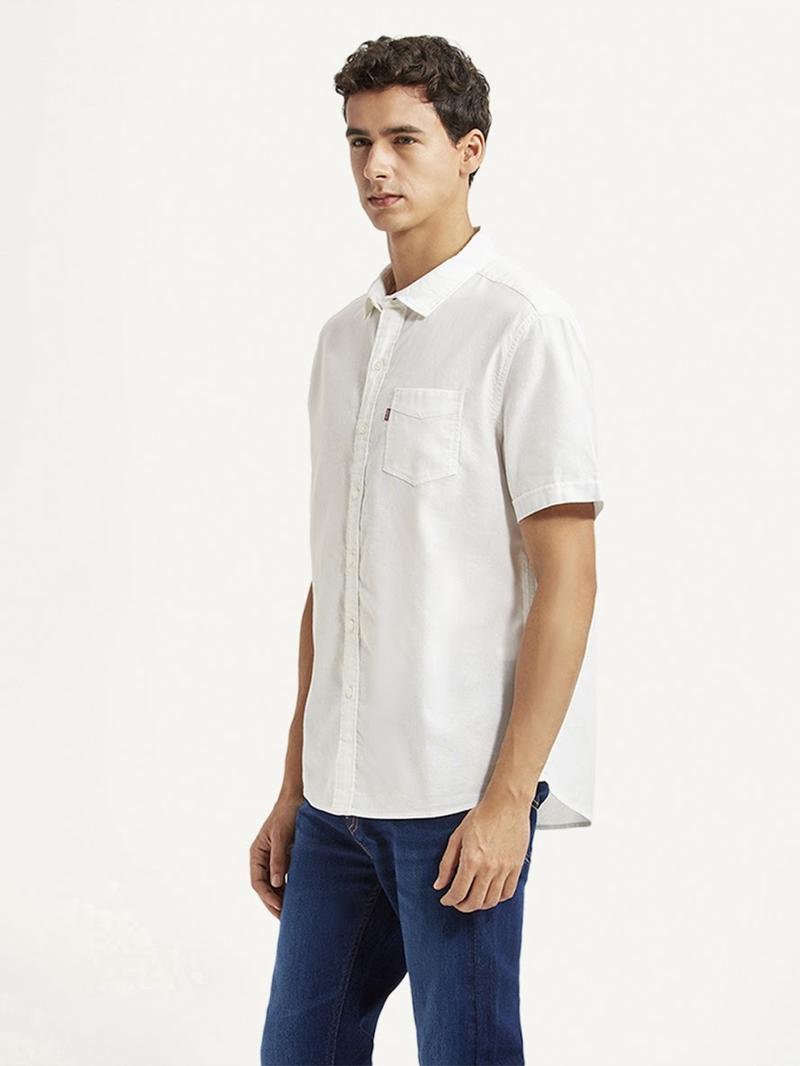 Image of LEVI'S Men Solid Casual White Shirt