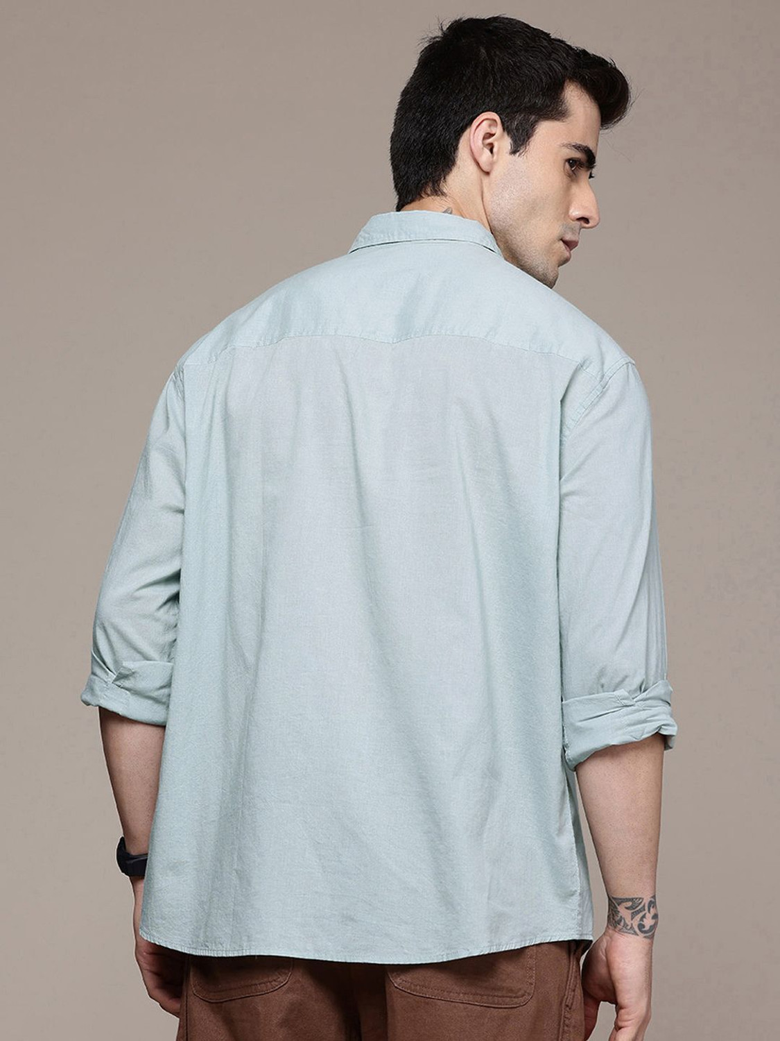 Image of Roadster Men Solid Casual Green Shirt