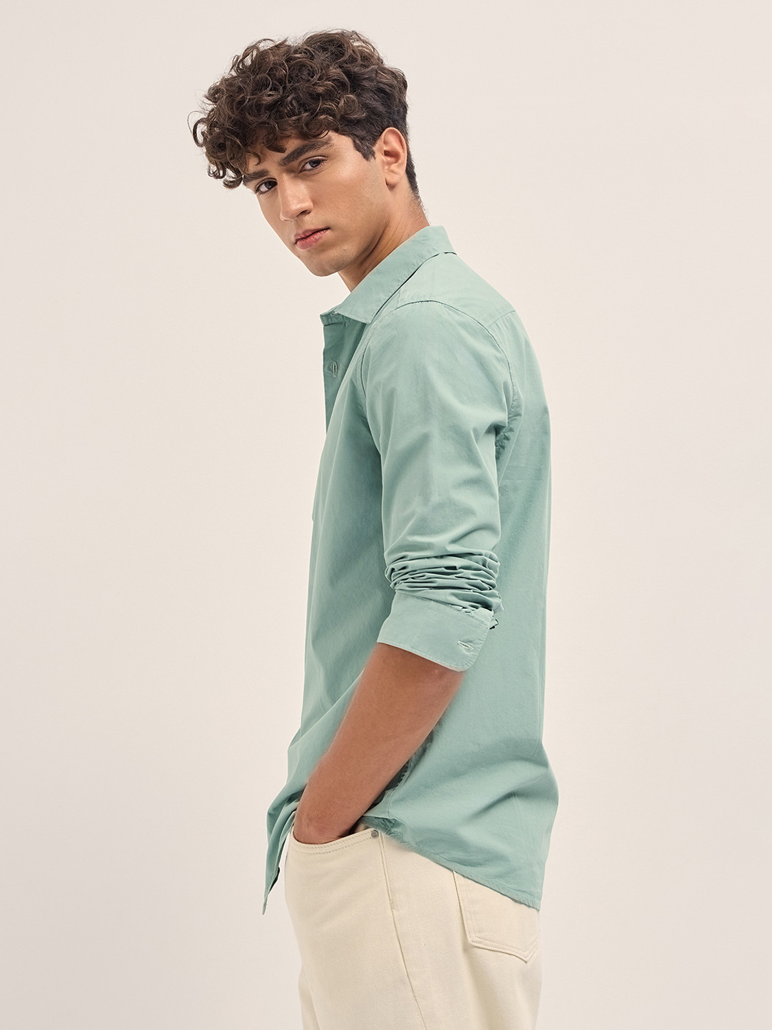 Image of THE BEAR HOUSE Men Solid Casual Green Shirt