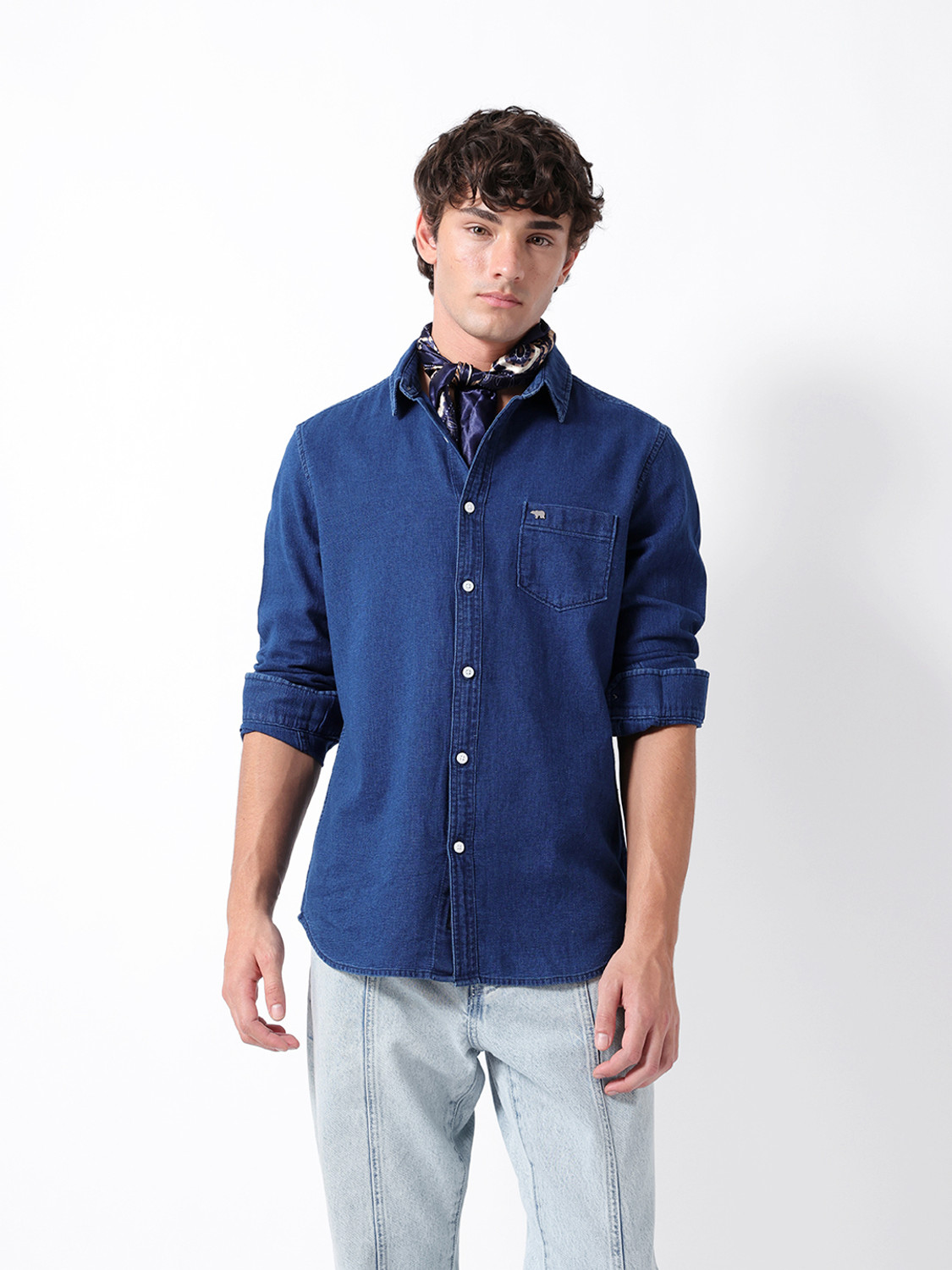 Image of THE BEAR HOUSE Men Solid Casual Blue Shirt