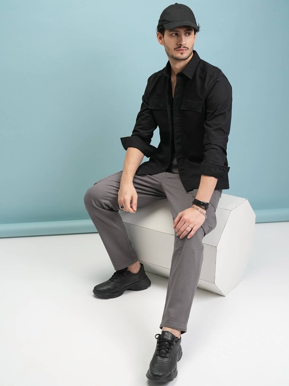 HIGHLANDER Men Black Solid Casual Shirt - Image 3