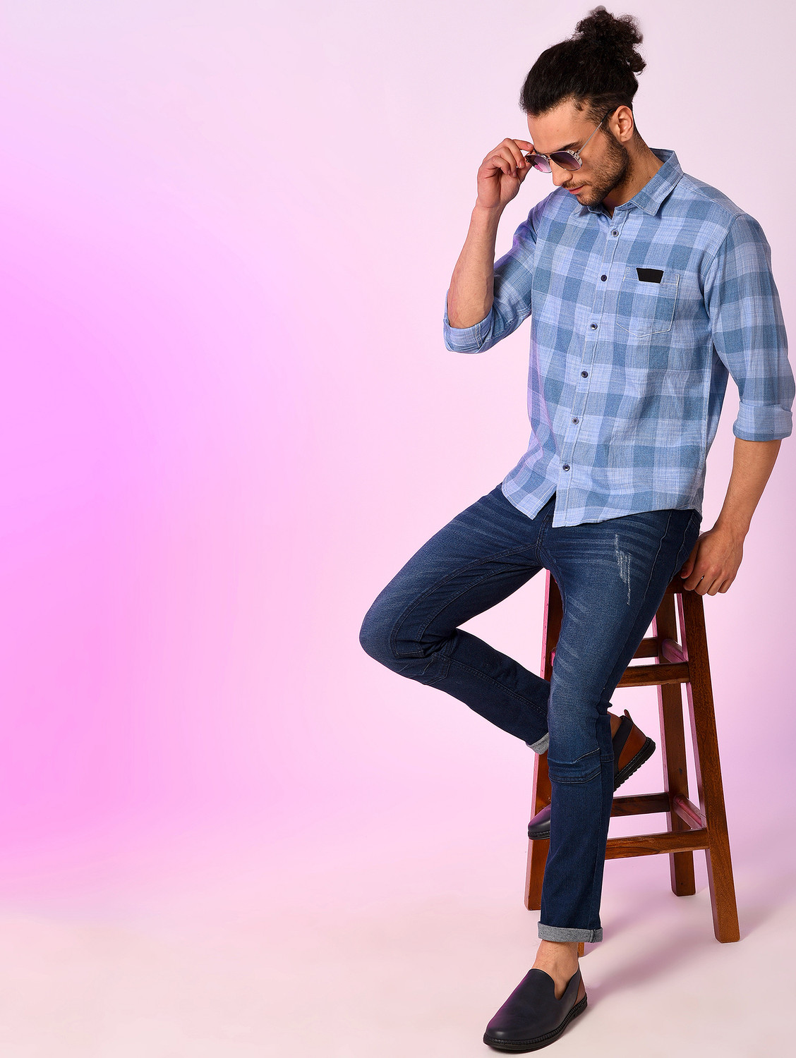 CAHOOT Men Checkered Casual Light Blue Shirt