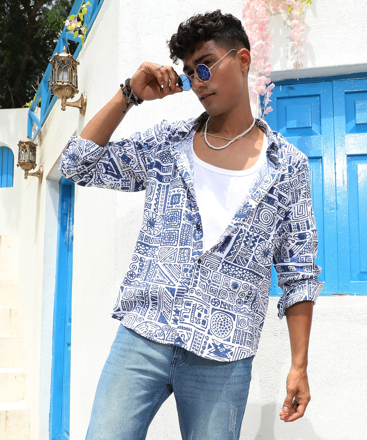 Image of CAMPUS SUTRA Men Printed Casual Blue Shirt