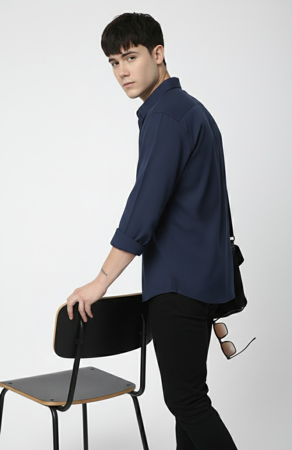 Image of WE KAIKA Men Solid Casual Dark Blue Shirt