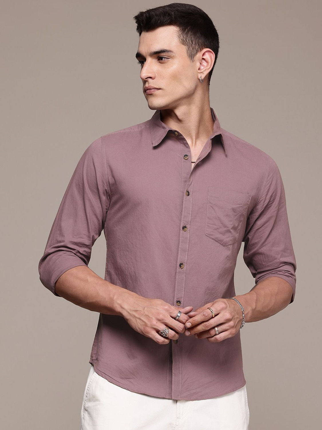 Image of Roadster Men Solid Casual Purple Shirt